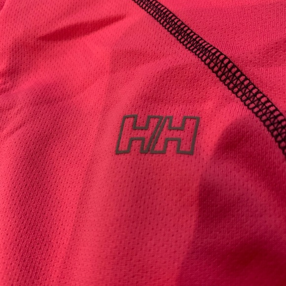 Helly Hansen 3/4 zip top - Picture 3 of 7